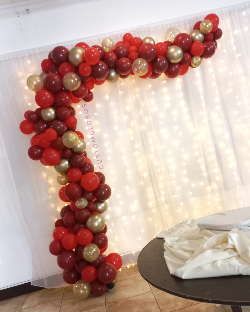 ARCO DE GLOBOS 80 PZAS F/C CON FALDON